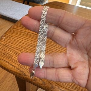 Sterling silver 925. 7 inch 4mm bizmark bracelet.